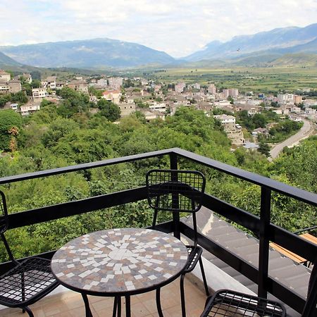 Guest House Amades Gjirokaster Exterior photo